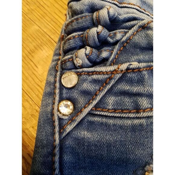 Strass distressed denim shorts size 11 - Picture 5 of 6